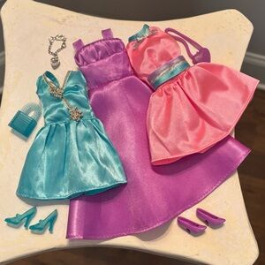 Barbie Doll vintage-Y2K Multicolored silky satin dress lot w/accessories